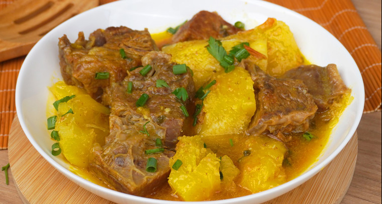 Vaca Atolada A Deliciosa Receita de Costela com Mandioca