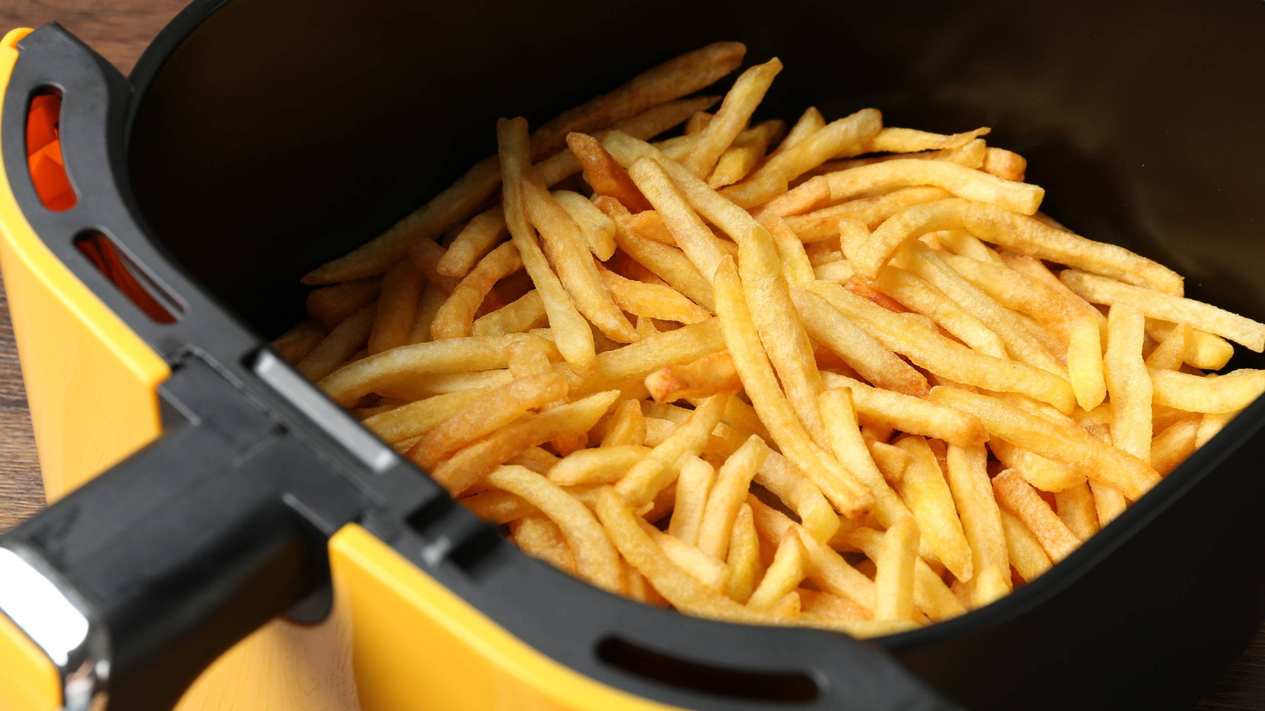 Batata frita na air fryer usando 5 segredos e ela ficou super crocante de verdade