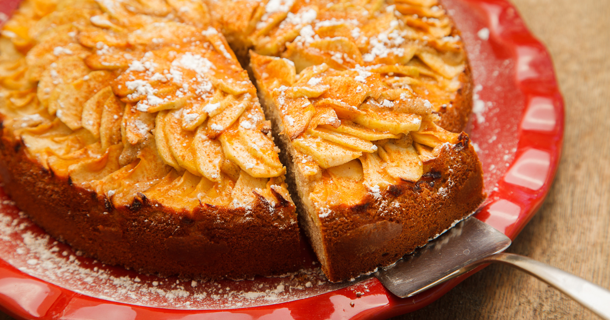 Fiz Esse Bolo de Maçã e o Cheirinho que Tomou a Casa Foi Irresistível